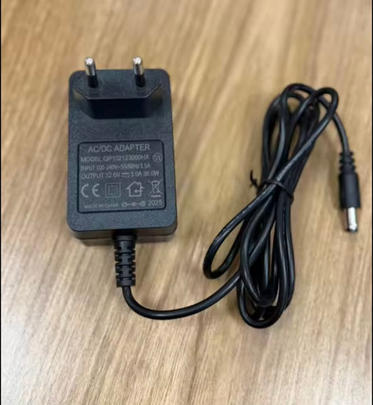 12V AC/DC Adapter 230V 1M Kabel